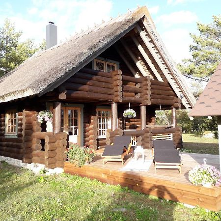 Paehkli Seaside Cottage With Cozy Outdoor Patio Koiguste Eksteriør billede