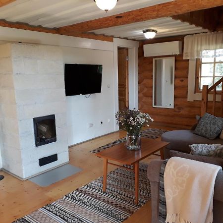 Paehkli Seaside Cottage With Cozy Outdoor Patio Koiguste Eksteriør billede