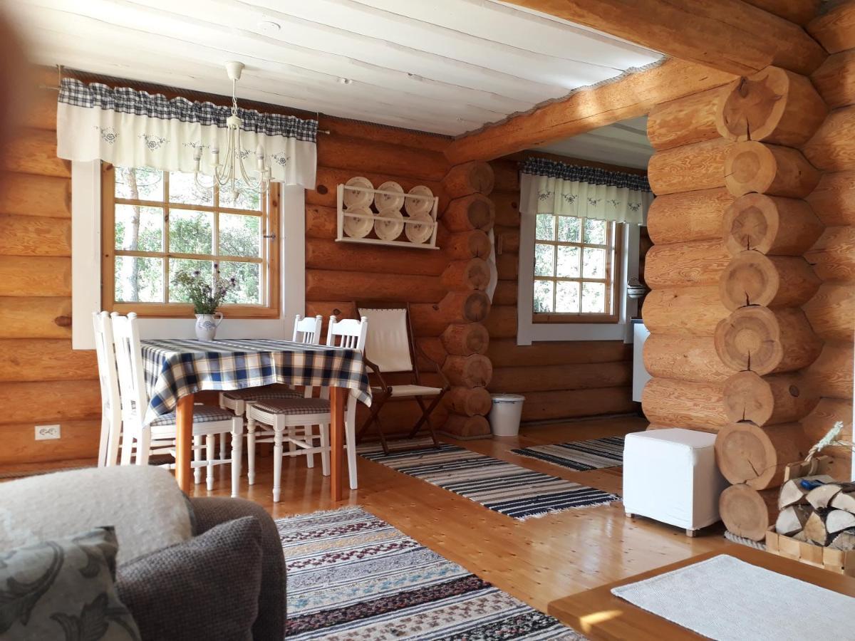 Paehkli Seaside Cottage With Cozy Outdoor Patio Koiguste Eksteriør billede